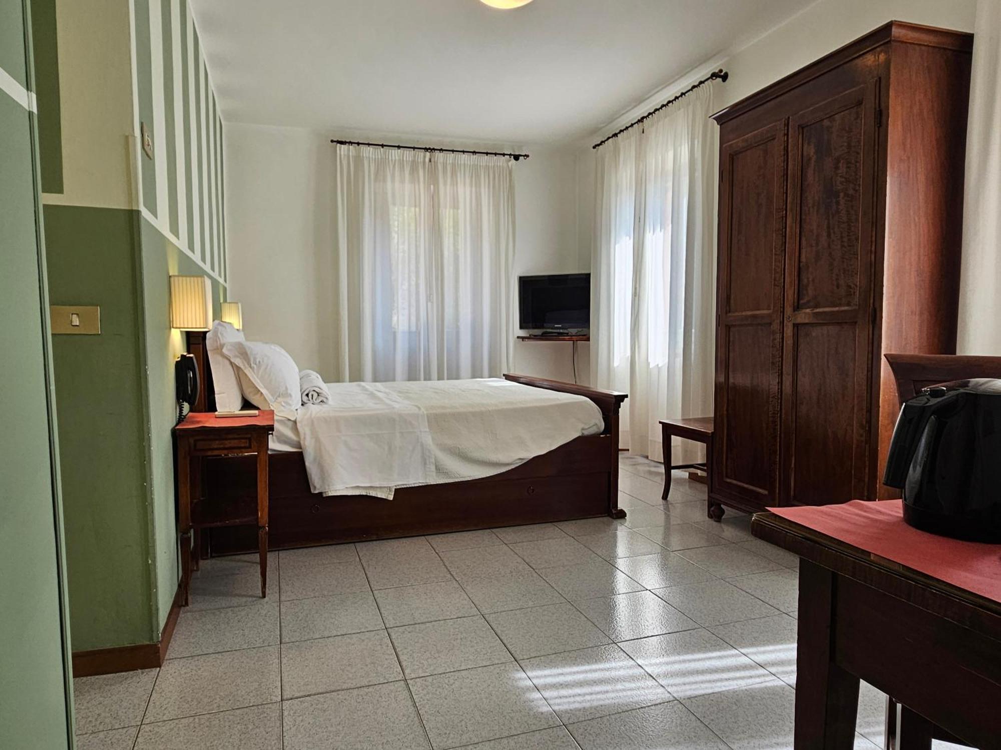 Hotel Rosalba Perugia Ngoại thất bức ảnh