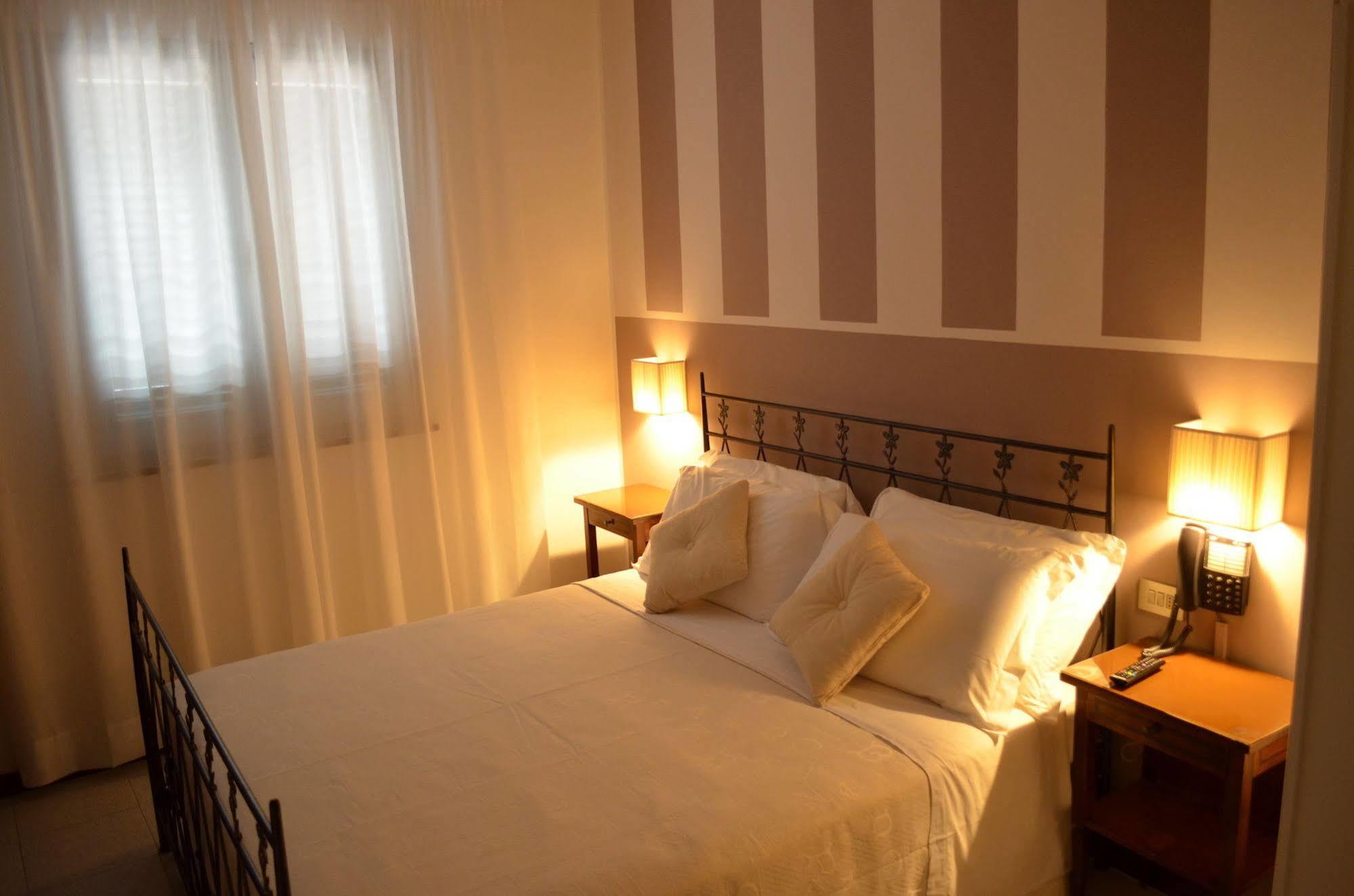 Hotel Rosalba Perugia Ngoại thất bức ảnh